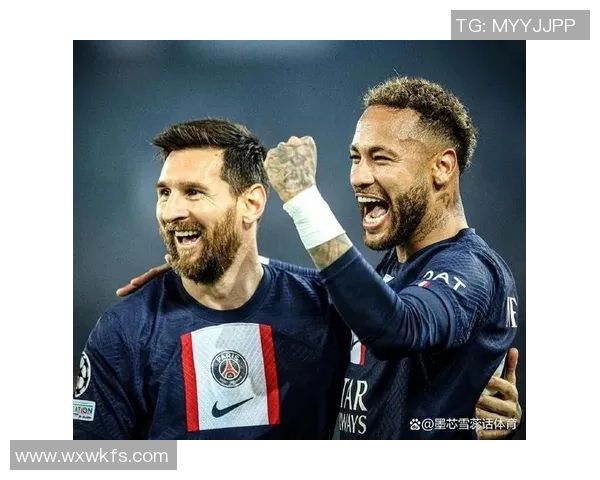 足球明星眼神魅力大揭秘女神视角视频集锦